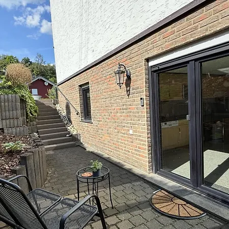 Apartment Eifelbergversteck Grosse Und Moderne Einliegerwohnung In *