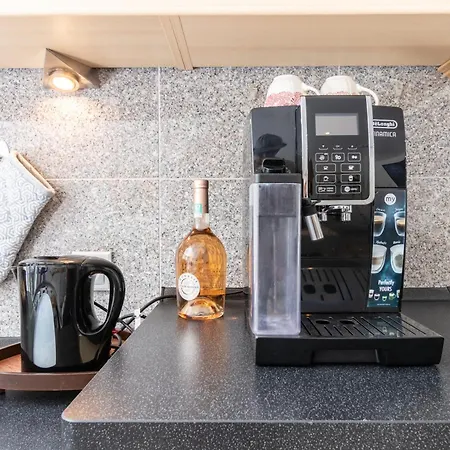 Eifelbergversteck Grosse Und Moderne Einliegerwohnung In Апартаменты