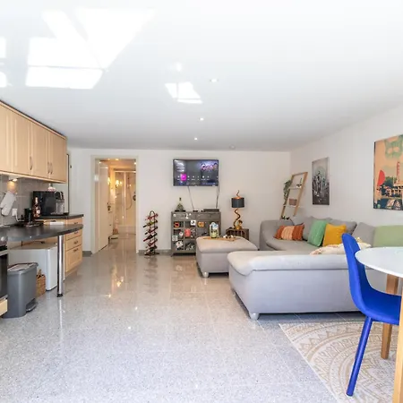 Апартаменты Eifelbergversteck Grosse Und Moderne Einliegerwohnung In *
