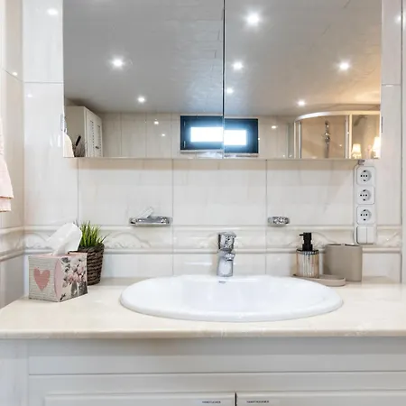 Eifelbergversteck Grosse Und Moderne Einliegerwohnung In Appartement