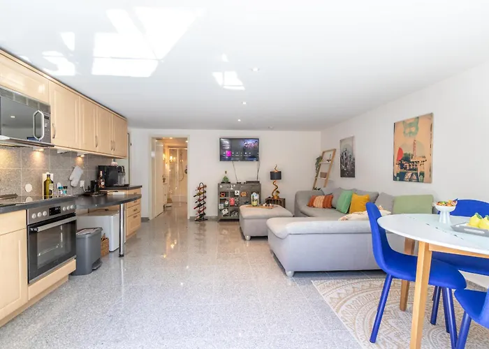 Apartment Eifelbergversteck Große Und Moderne Einliegerwohnung In *