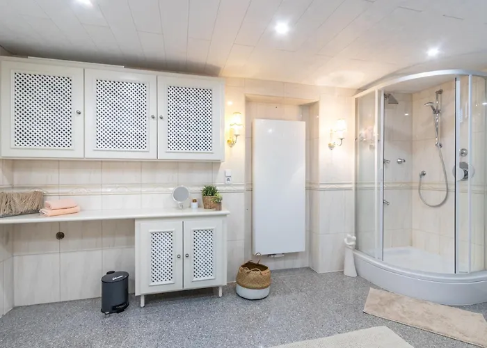 Eifelbergversteck Große Und Moderne Einliegerwohnung In Mayen